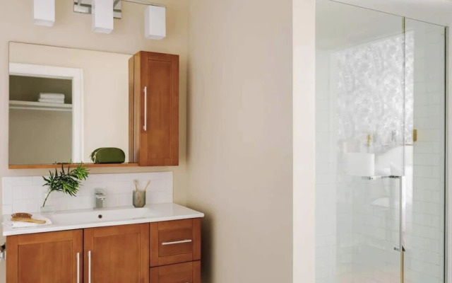 Stylish NOLA condos at 925 Common St