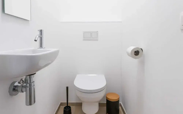 Sunny Apartment With Open Terrace