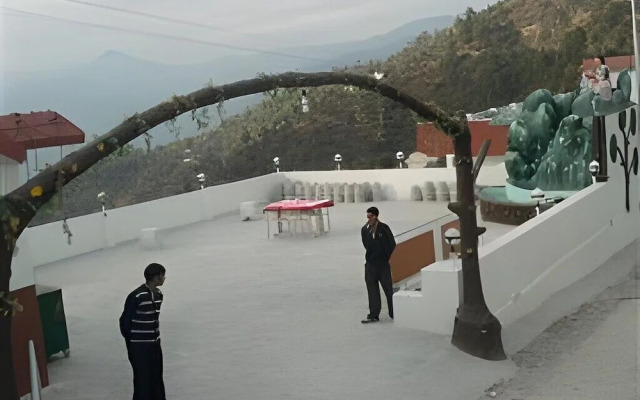 Hotel Amar MLS Heights