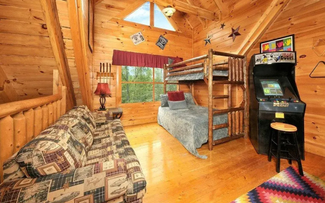 Hakuna Matata - 2 Br cabin by RedAwning