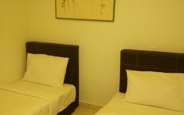 Glorious Straits Hotel