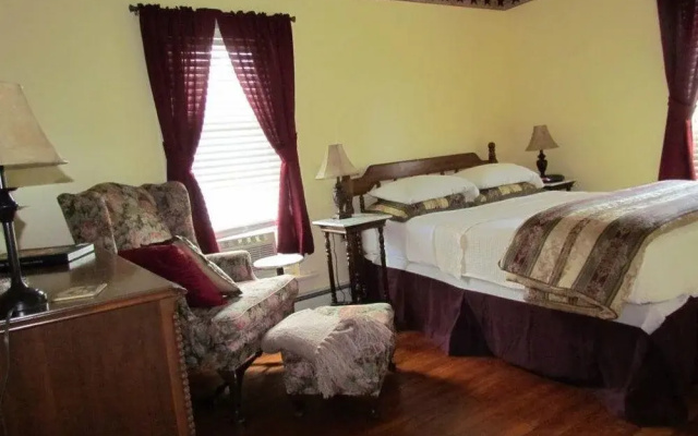The Ilex Inn Bed & Breakfast