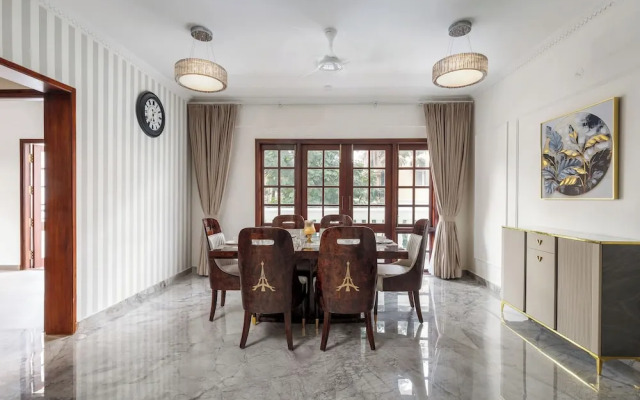 Amber Apartment 103 by Stayjade