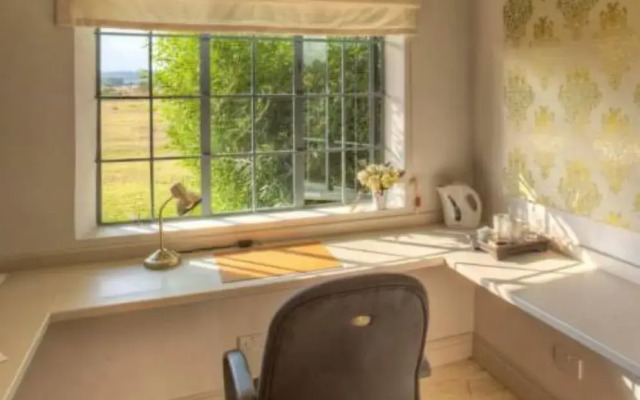 Soames Hotel & Jack's Bar