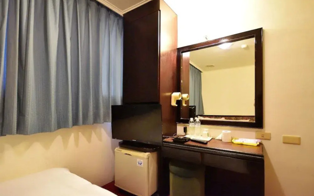 Yuan Shin Hotel