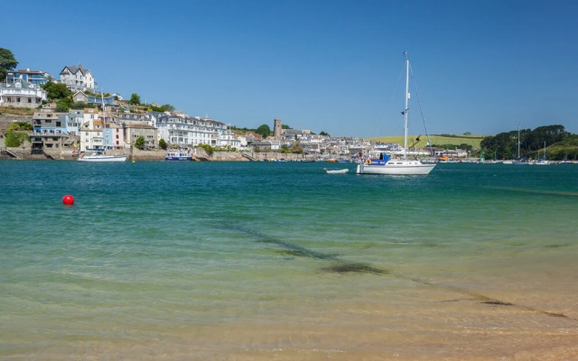 3 The Salcombe