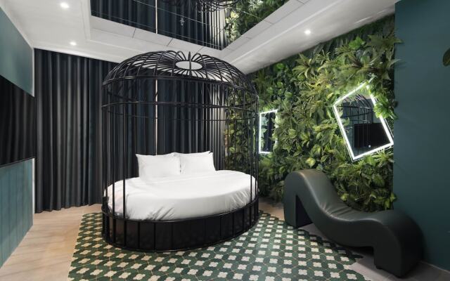 Jacayl Hotel