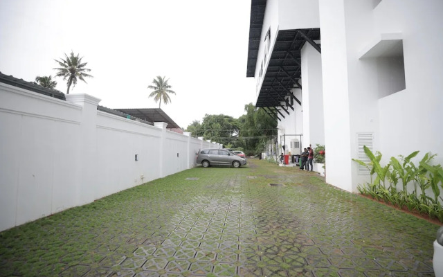 Prasanthi Hotel