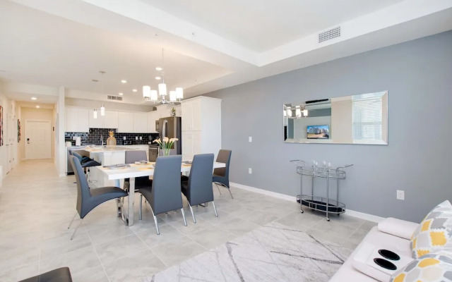 Paradox Condo Story Lake