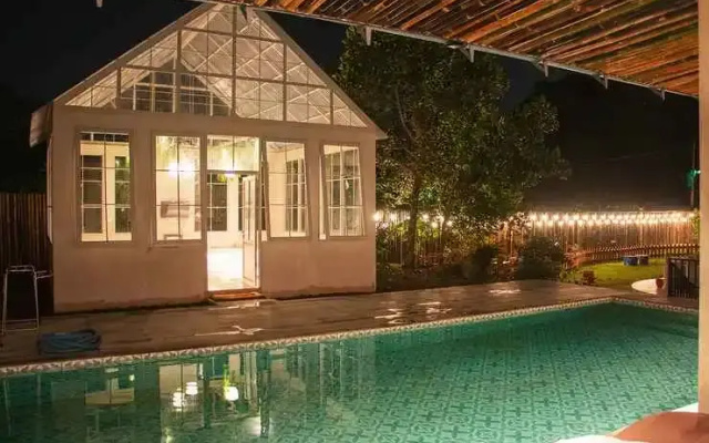 Villa Rone - Spanish Garden Vibe in PUNCAK
