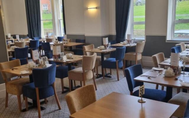 Cumberland Hotel