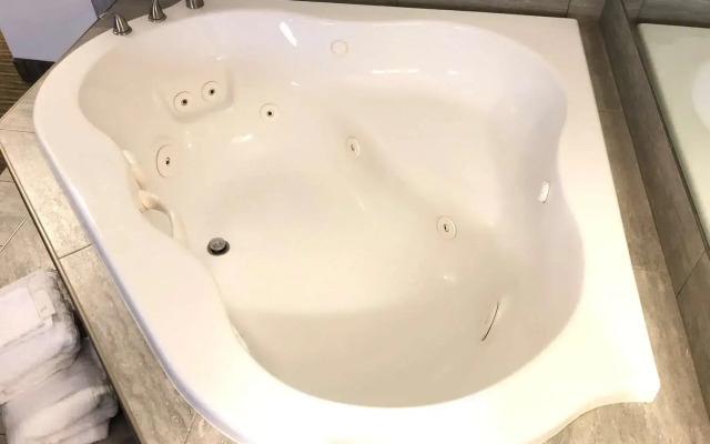 Best Western Plus Coldwater Hotel