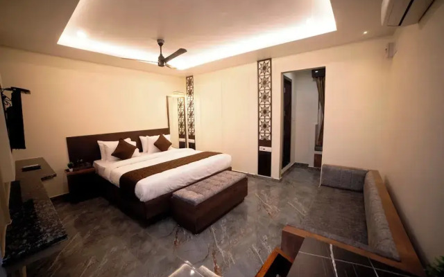 Murali Krishna Apart Hotel