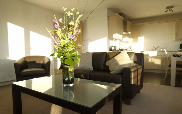 Fountain Court Apartments - EQ2
