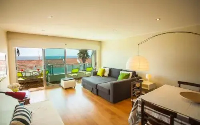 LovelyStay - Ericeira Beach Apartment with Sea View