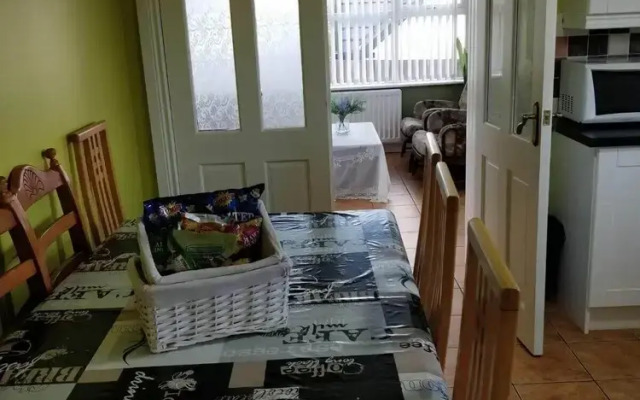 Lovely 4bed With Free Wi-f and Netflix in Ireland