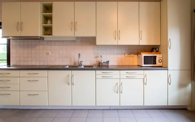 Farmhouse With Hills in Comines-warneton