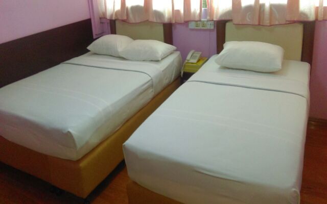 Royal 74 Hotel