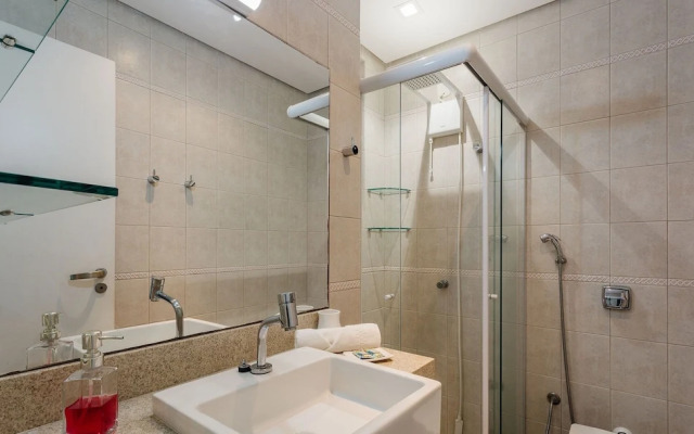 Apt w/ Barbecue Close to the Beach - Ceg0202