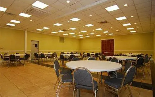 Hotel Elev8