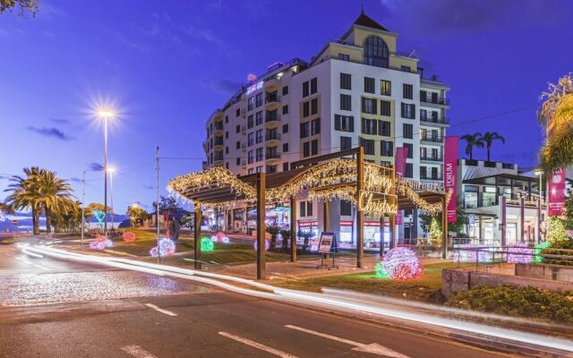 Rodamar I by An Island Apart