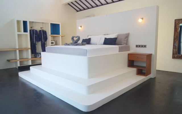 Stay Shark Villas