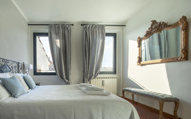 Pitti Luxury Terrace by Mmega