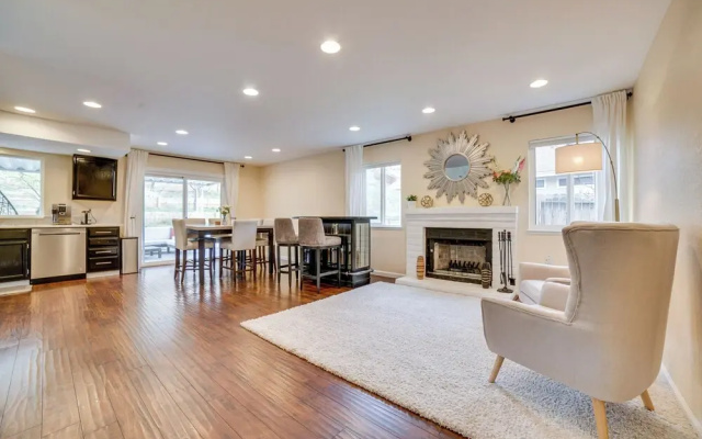 Reno Getaway w/ Spacious Patio & Grill!