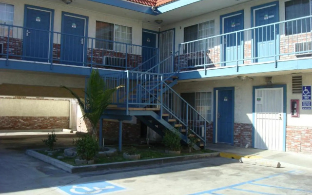 Scottish Inns Long Beach