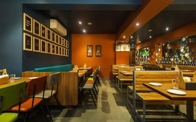 OYO 13857 Hotel Imperial