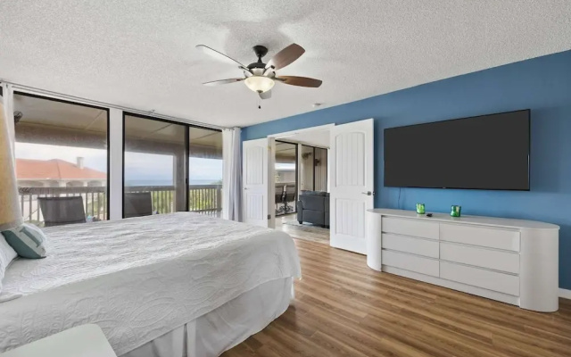 Seas the Day Ocean Views!