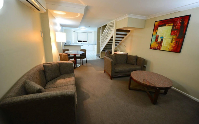 Winning Post Motor Inn