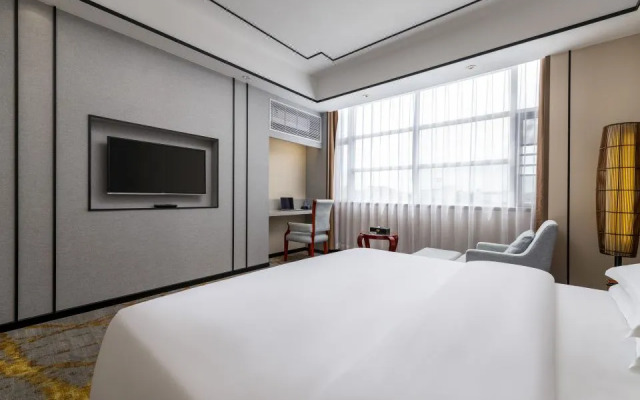 Guanfu Chinese Grand Hotel