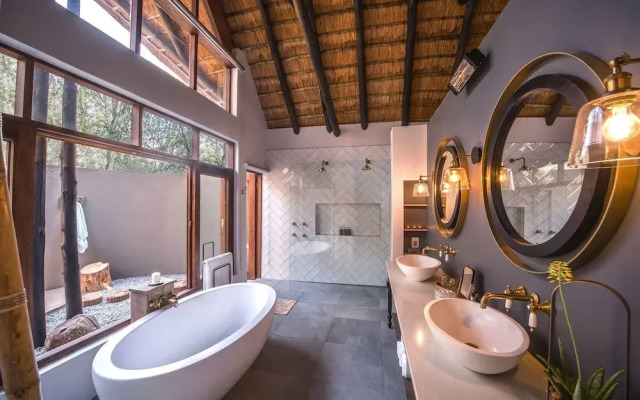 Nkala Safari Lodge