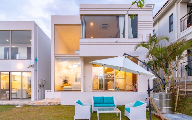 Luxury Hillside Villa with Sea Views