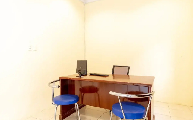 Oyo 1505 Studio 10 Home Stay