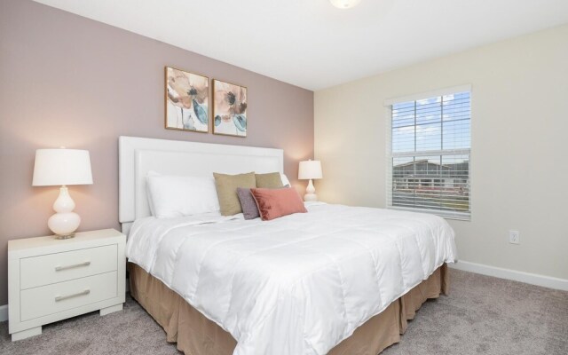 Four Bedrooms w/ Pool TownHome 4841