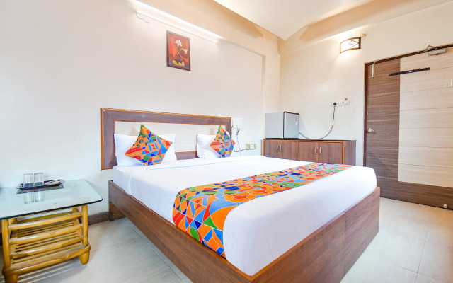 Fabhotel Shreeyash Residency