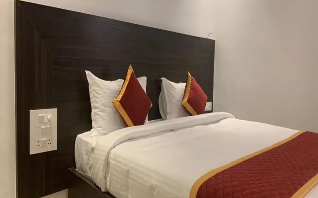 G R B Hotels Aishwarya Grand