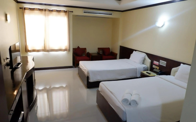 Auychai Grand Hotel
