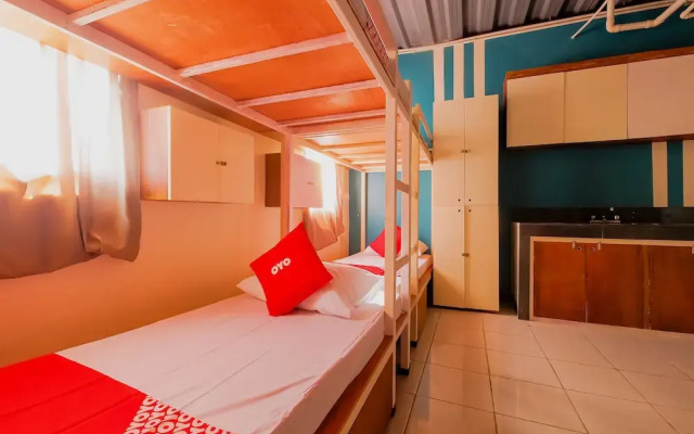 OYO 809 Crowne One Condo