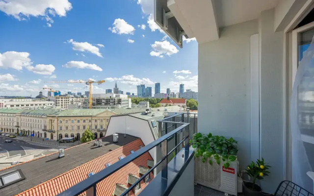 Studio Near Ogród Saski by Renters