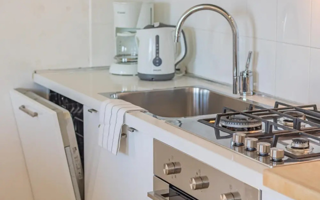 Sunny Varenna Apartment