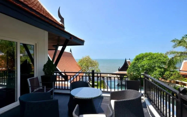 Luxury 5 Stars Beach Villa 6 Beds