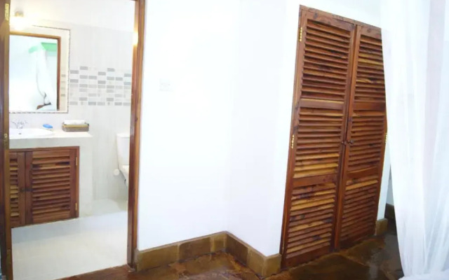 Luciano & Grace Apartments