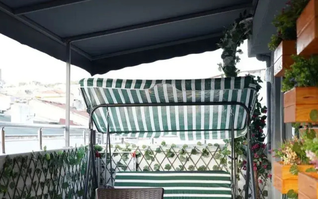 Middle Village Suit Hotel