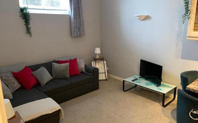County House City Centre with parking Sleeps 4