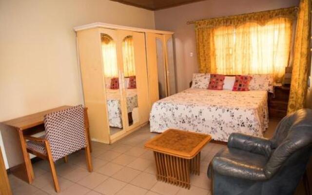Filly's Guest House