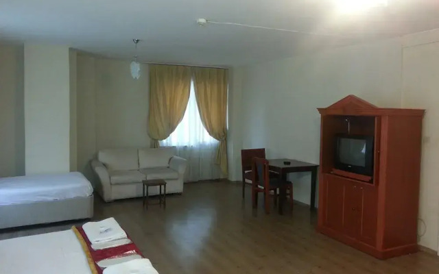 Kona Otel