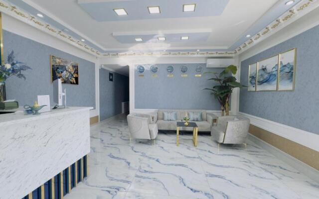 Lianali Hotel